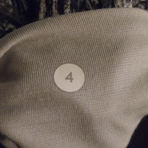 Lululemon Wunder Under Crops || - Picture 8 of 11